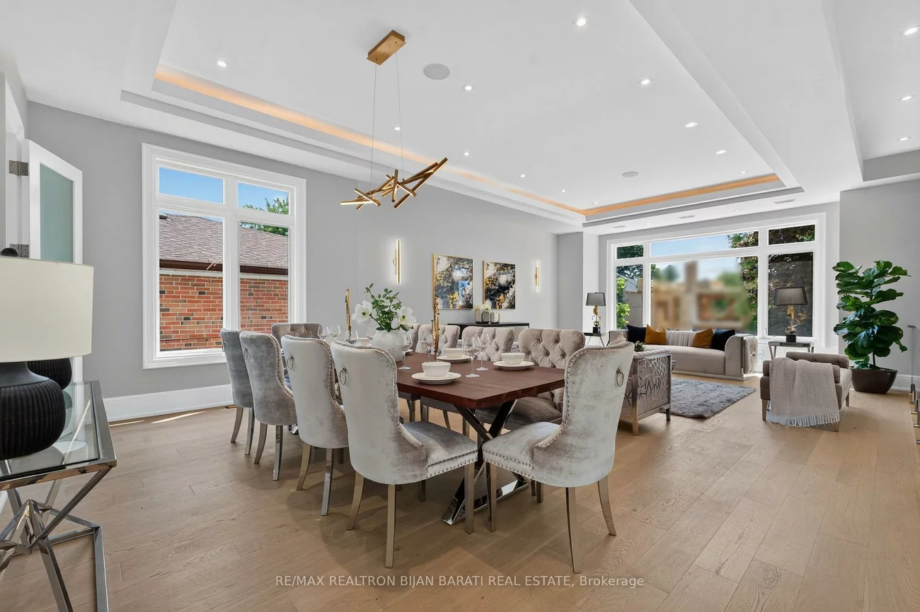 140, Olive, Willowdale East, Toronto