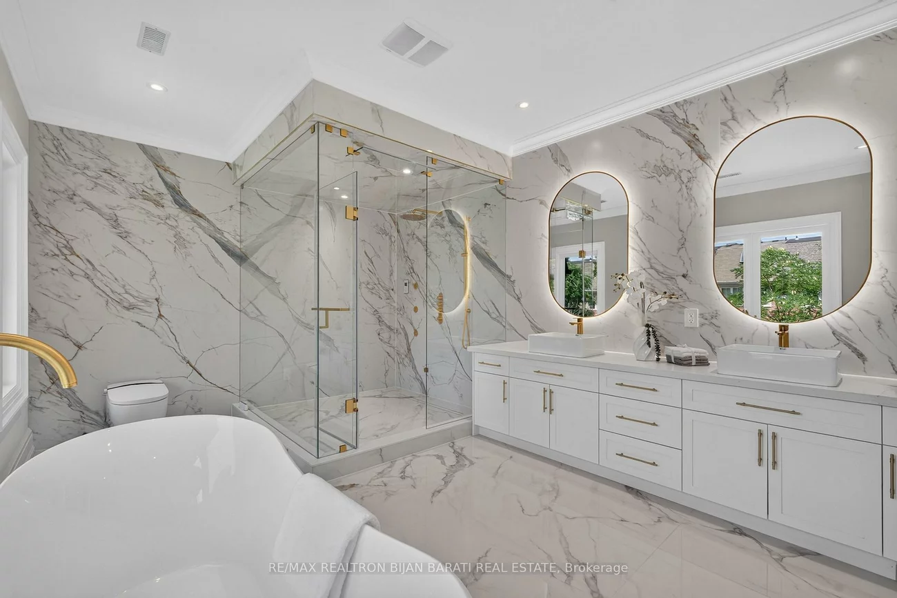140, Olive, Willowdale East, Toronto