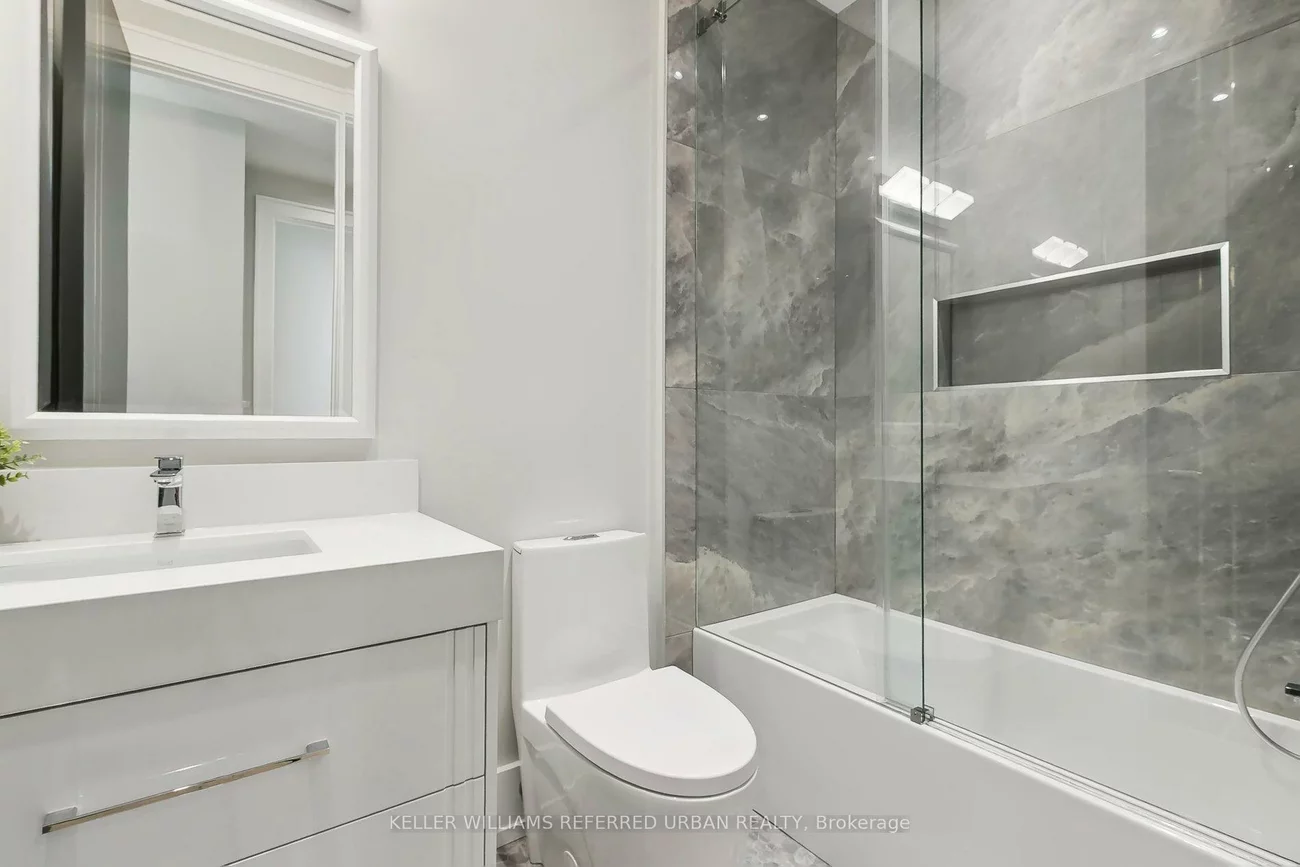 12, Otter, Bedford Park-Nortown, Toronto