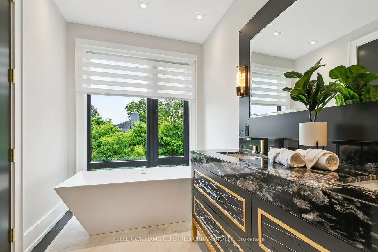 12, Otter, Bedford Park-Nortown, Toronto