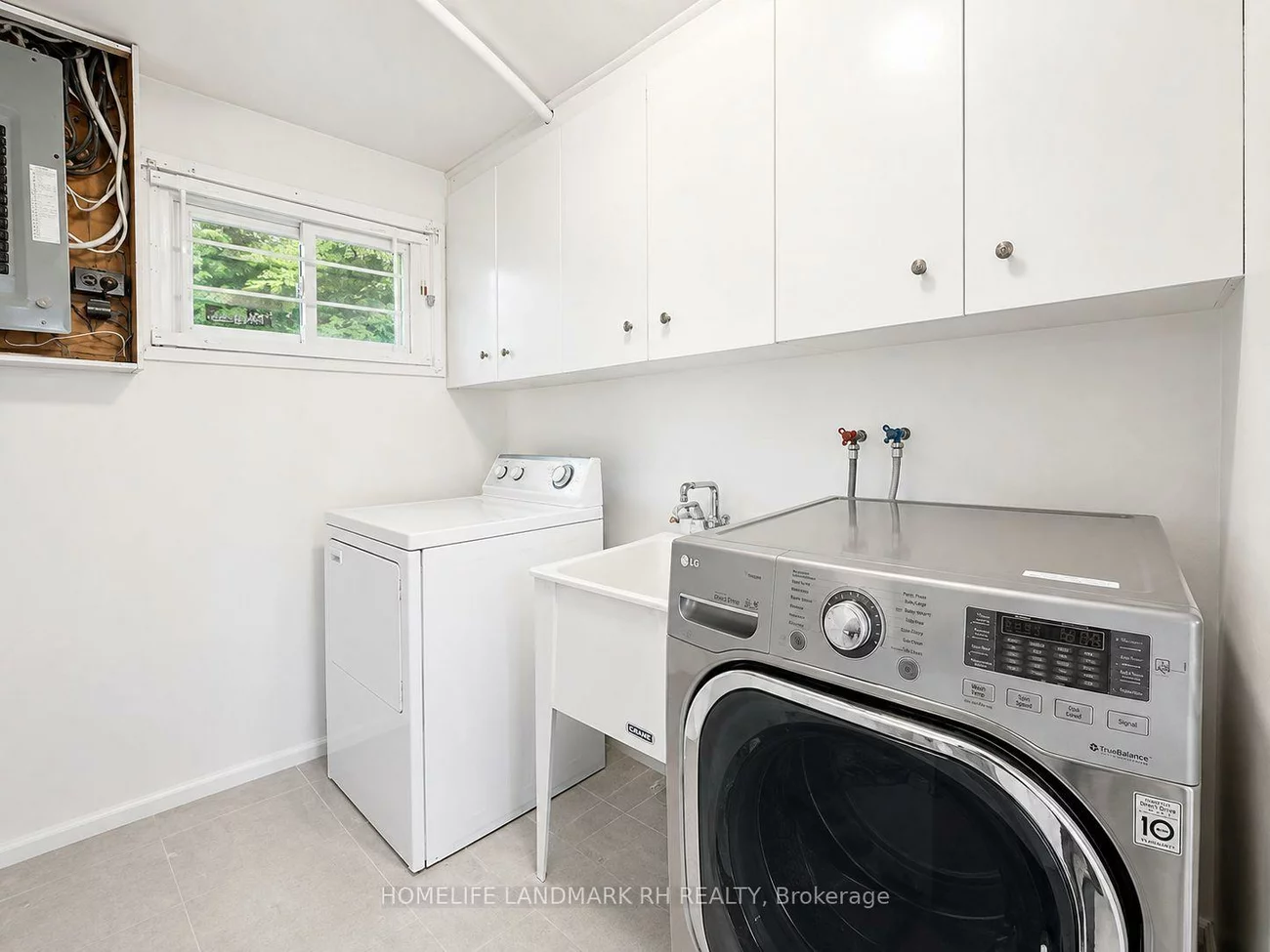225, Maxome, Newtonbrook East, Toronto