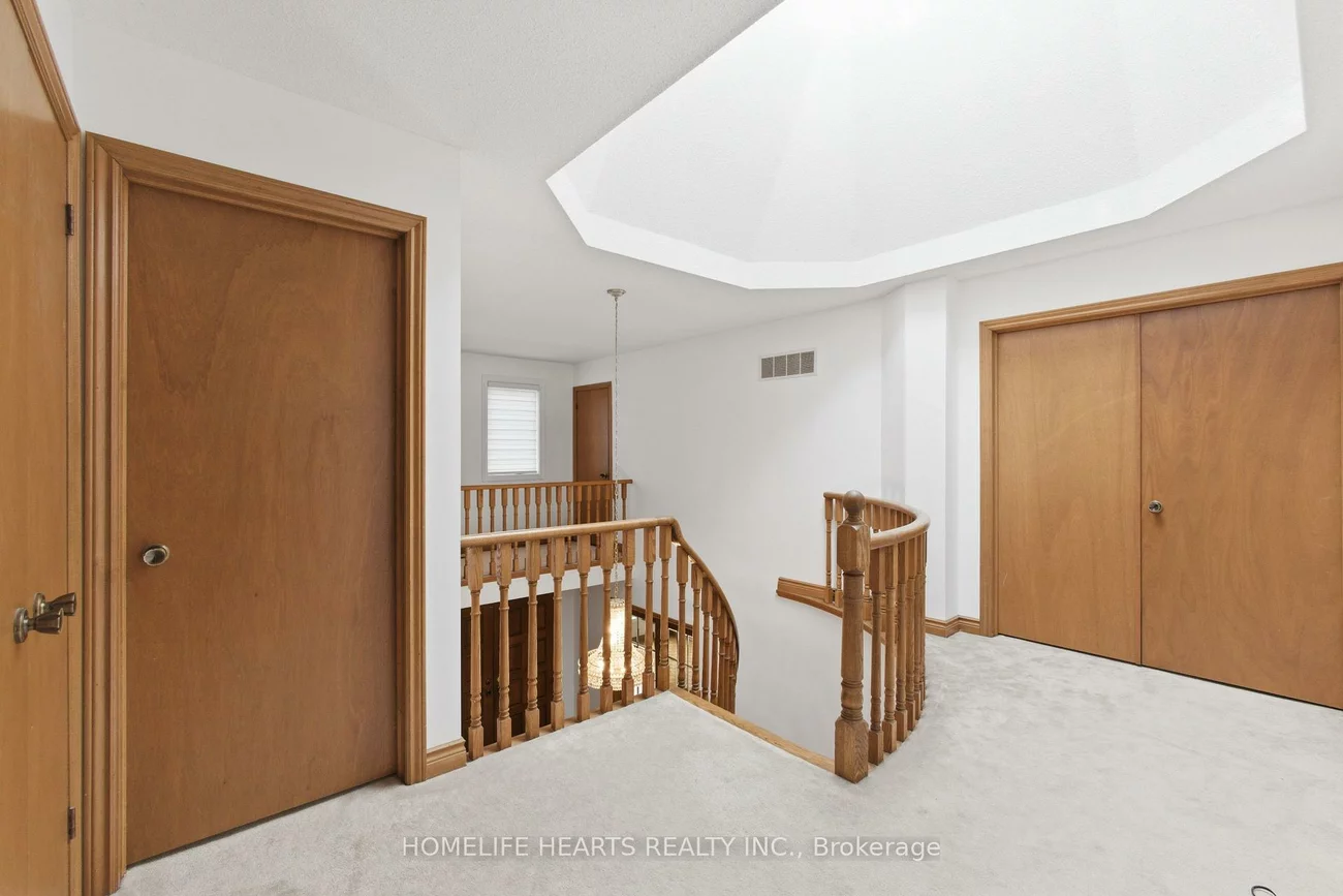 107, Pemberton, Newtonbrook East, Toronto