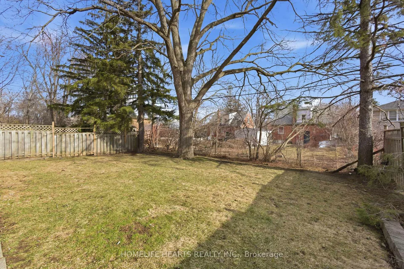 107, Pemberton, Newtonbrook East, Toronto