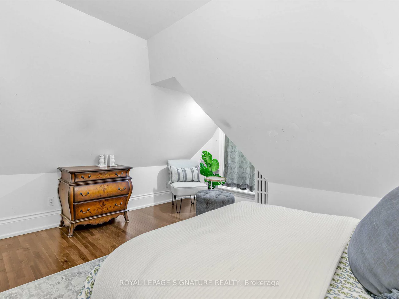395, Shaw, Trinity-Bellwoods, Toronto