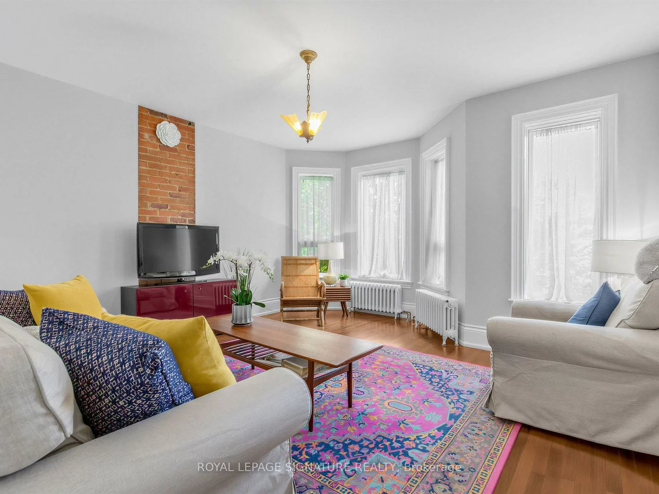 395, Shaw, Trinity-Bellwoods, Toronto