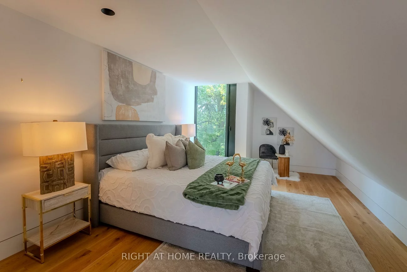 79, Northcote, Little Portugal, Toronto