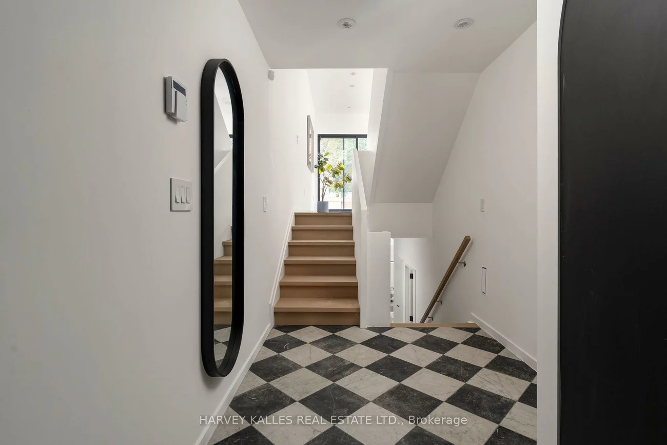 534, Duplex, Yonge-Eglinton, Toronto