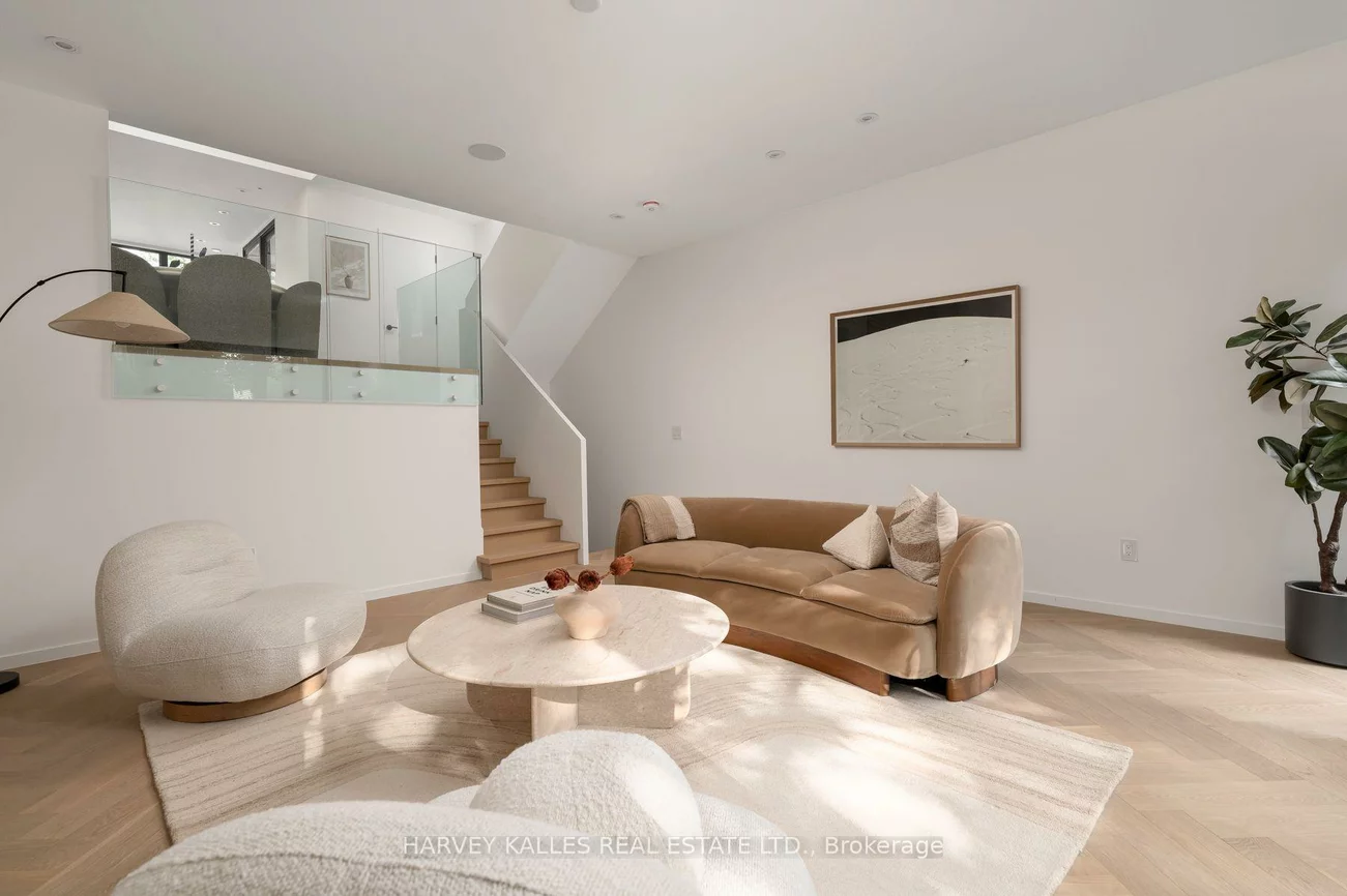 534, Duplex, Yonge-Eglinton, Toronto