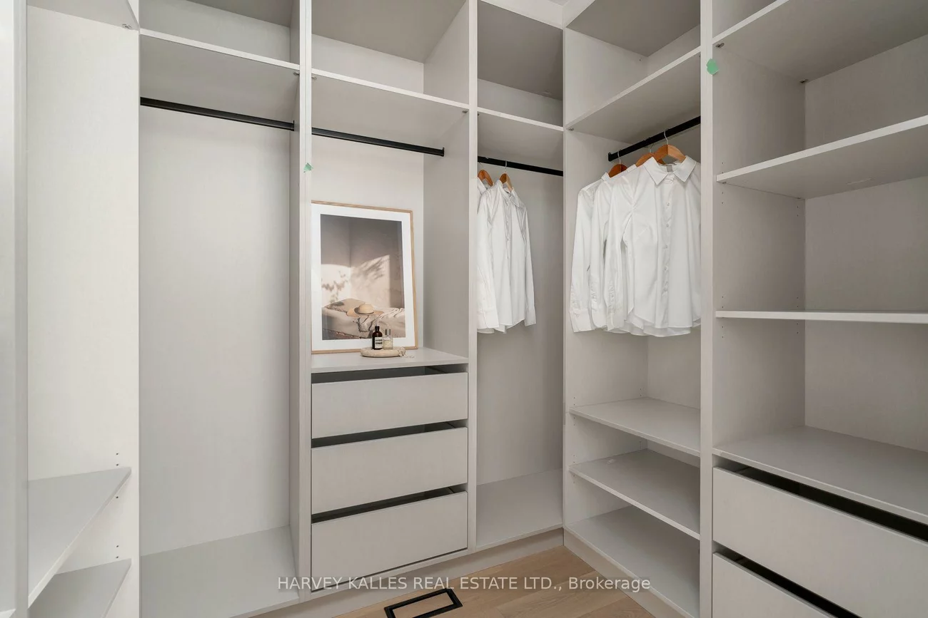 534, Duplex, Yonge-Eglinton, Toronto