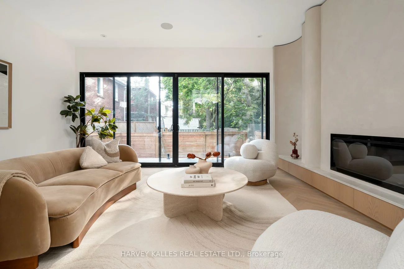 534, Duplex, Yonge-Eglinton, Toronto
