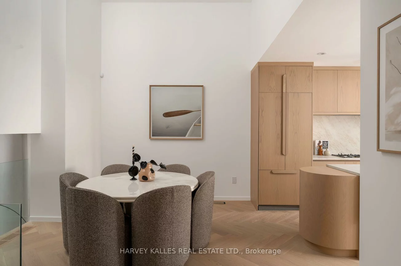 534, Duplex, Yonge-Eglinton, Toronto