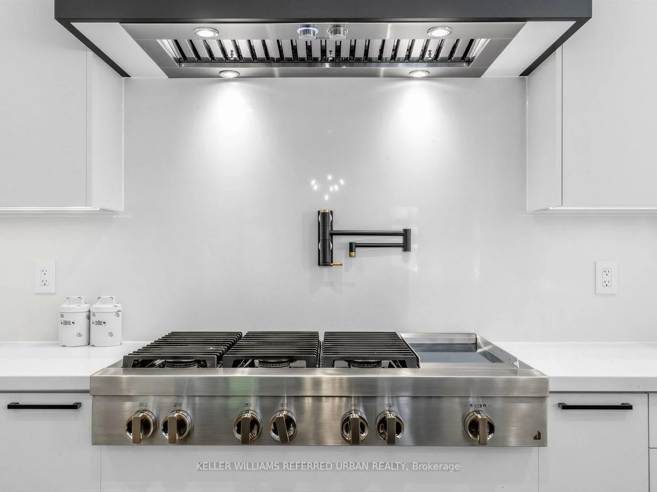 35, Lloydminster, Newtonbrook East, Toronto