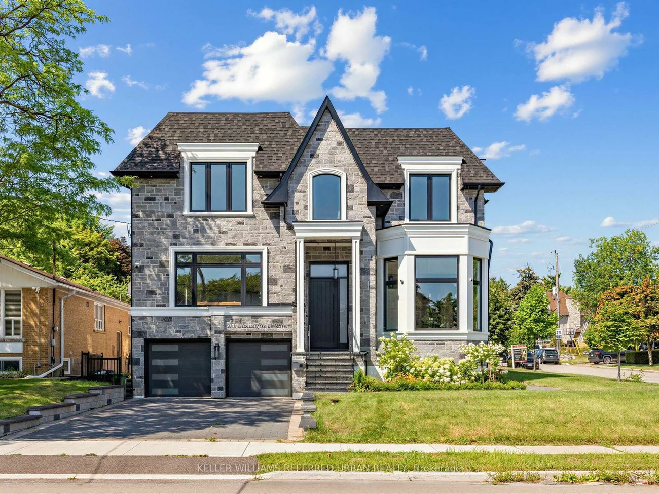 35, Lloydminster, Newtonbrook East, Toronto
