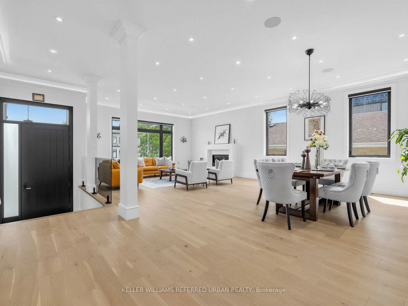 35, Lloydminster, Newtonbrook East, Toronto