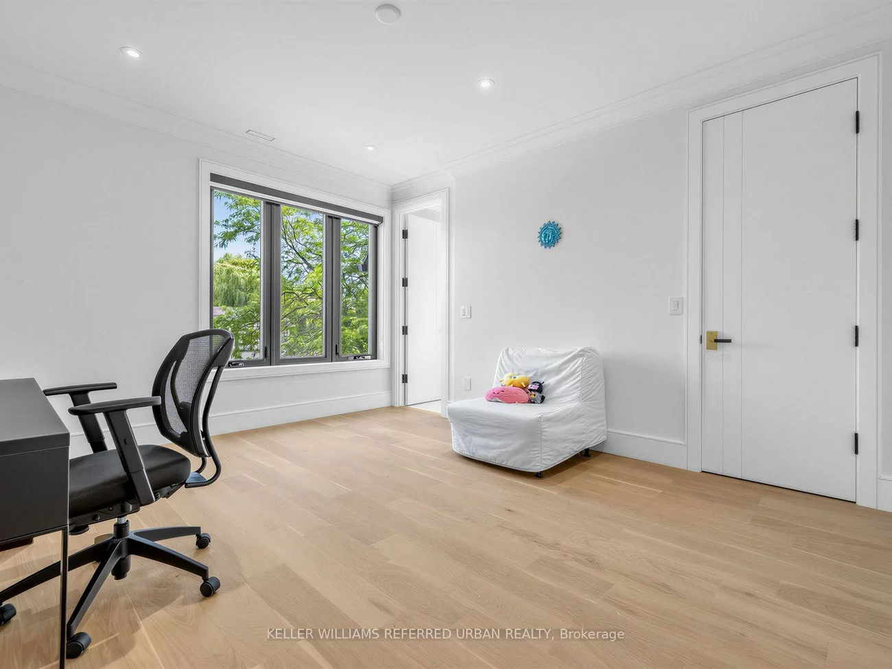 35, Lloydminster, Newtonbrook East, Toronto