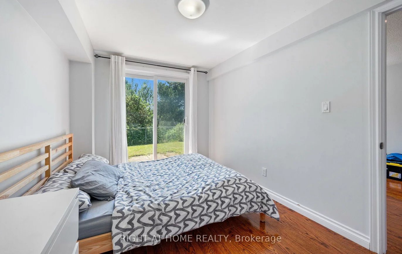 203, Robert Hicks, Westminster-Branson, Toronto