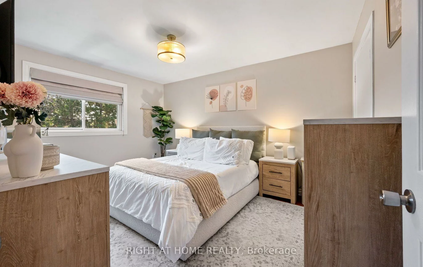 203, Robert Hicks, Westminster-Branson, Toronto