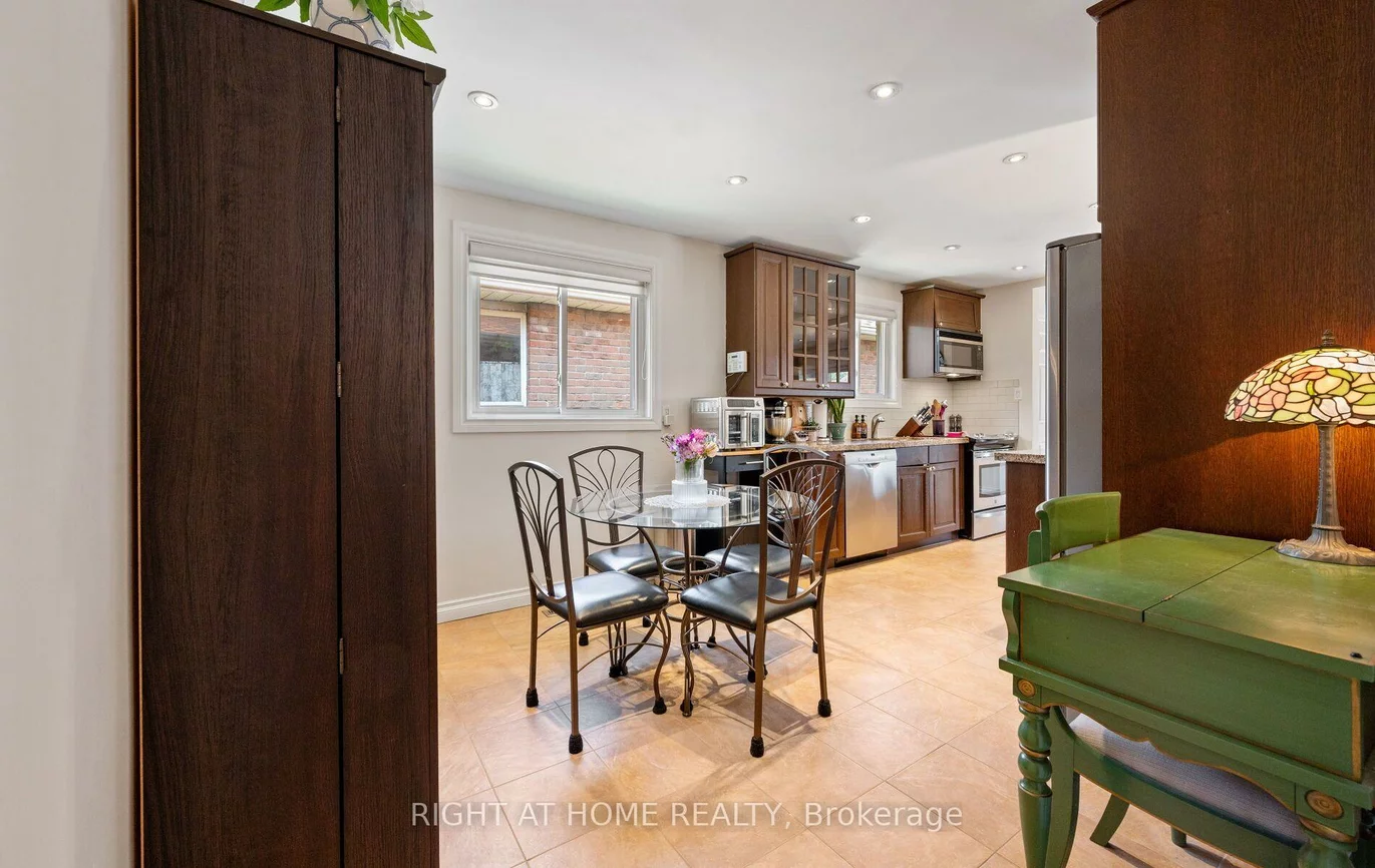 203, Robert Hicks, Westminster-Branson, Toronto