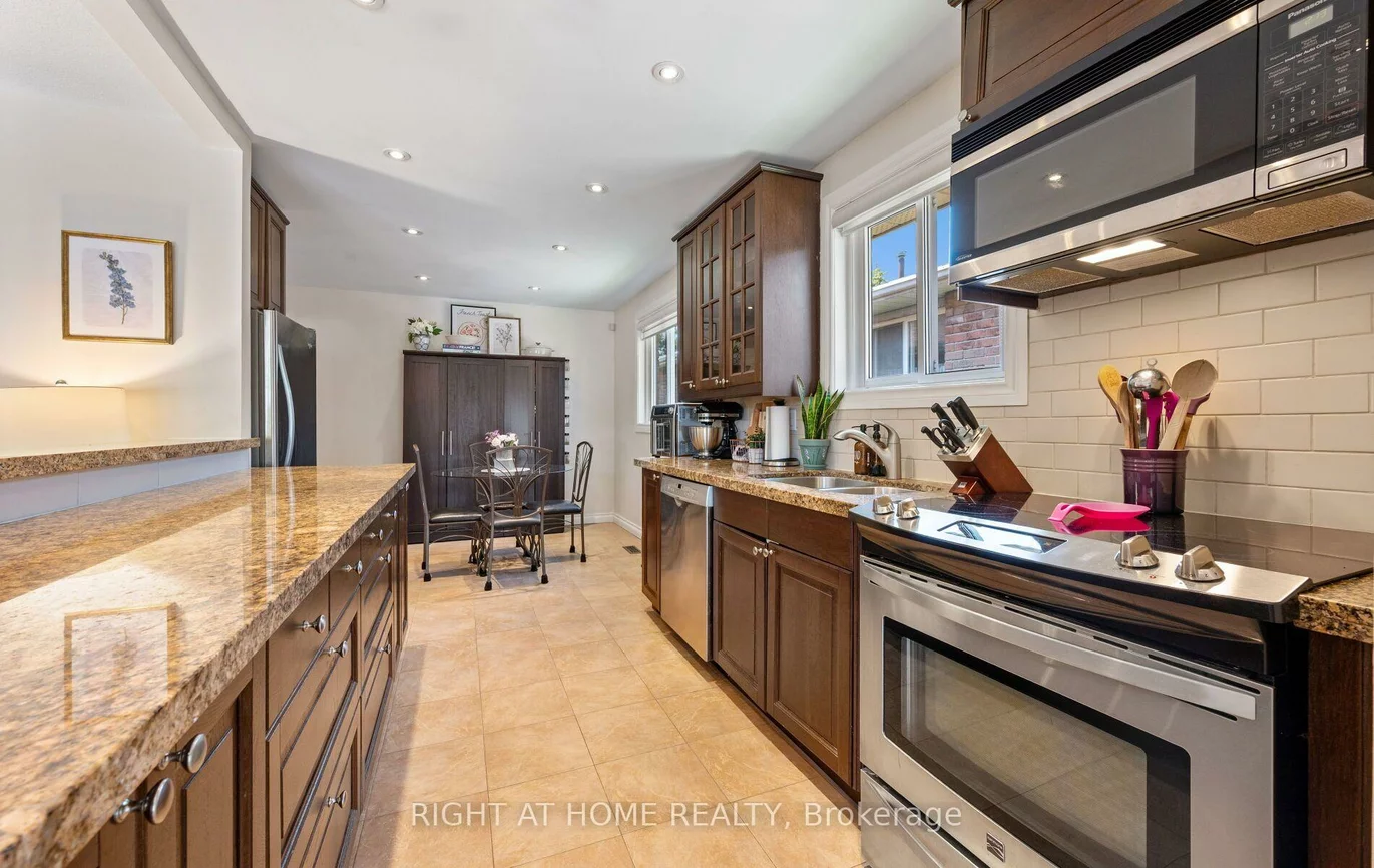 203, Robert Hicks, Westminster-Branson, Toronto