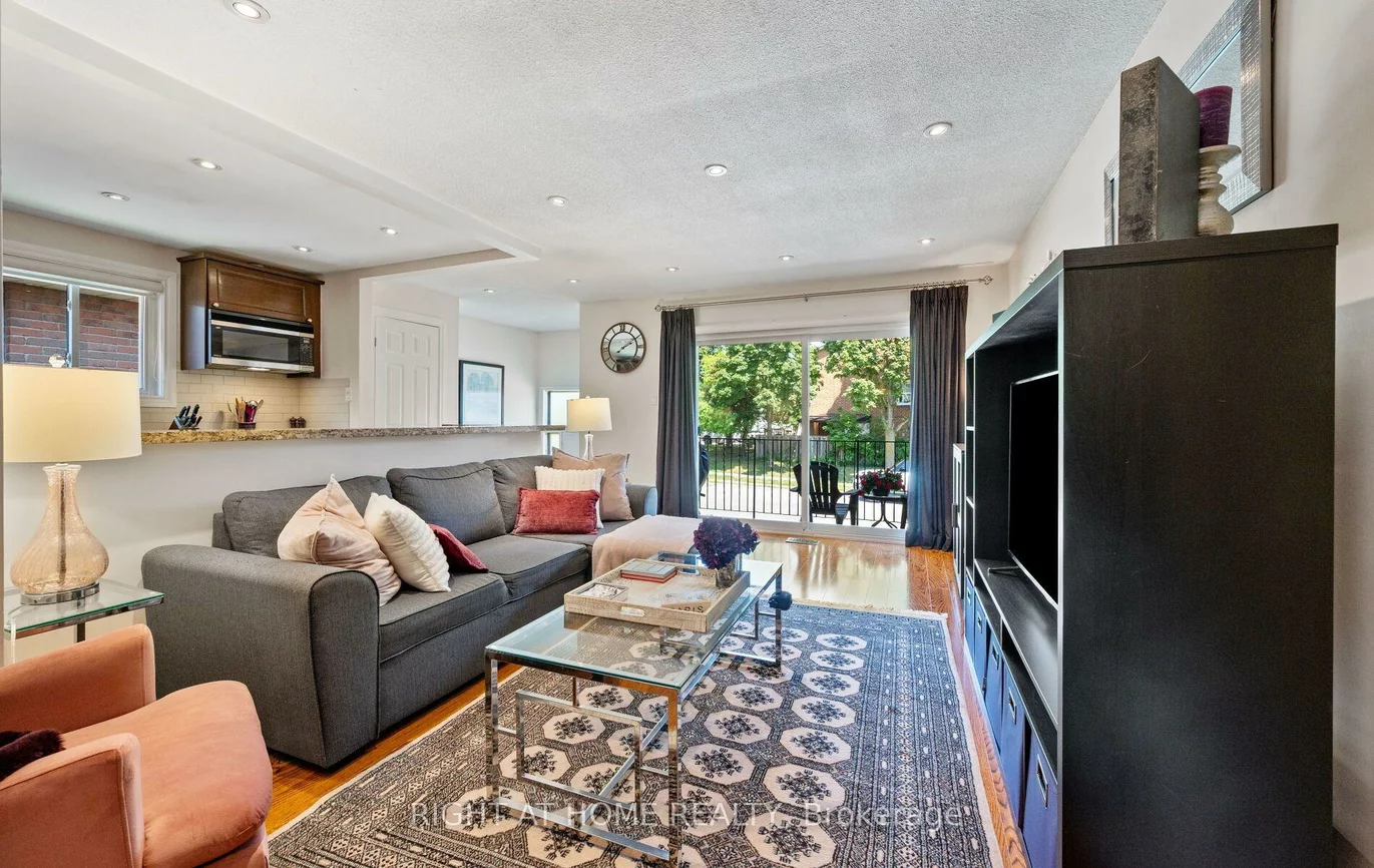 203, Robert Hicks, Westminster-Branson, Toronto
