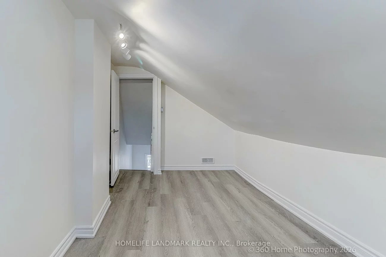 4, Andrews, Trinity-Bellwoods, Toronto