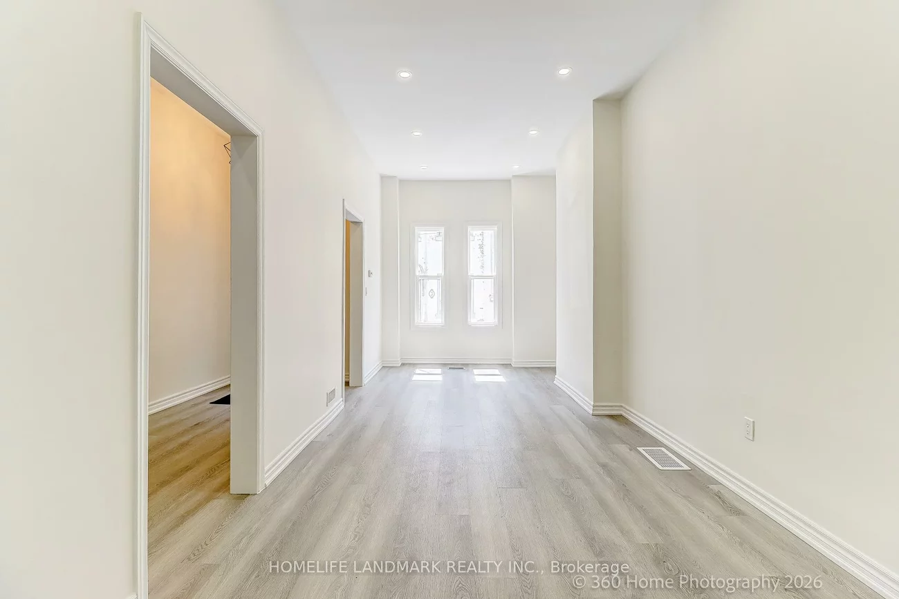 4, Andrews, Trinity-Bellwoods, Toronto