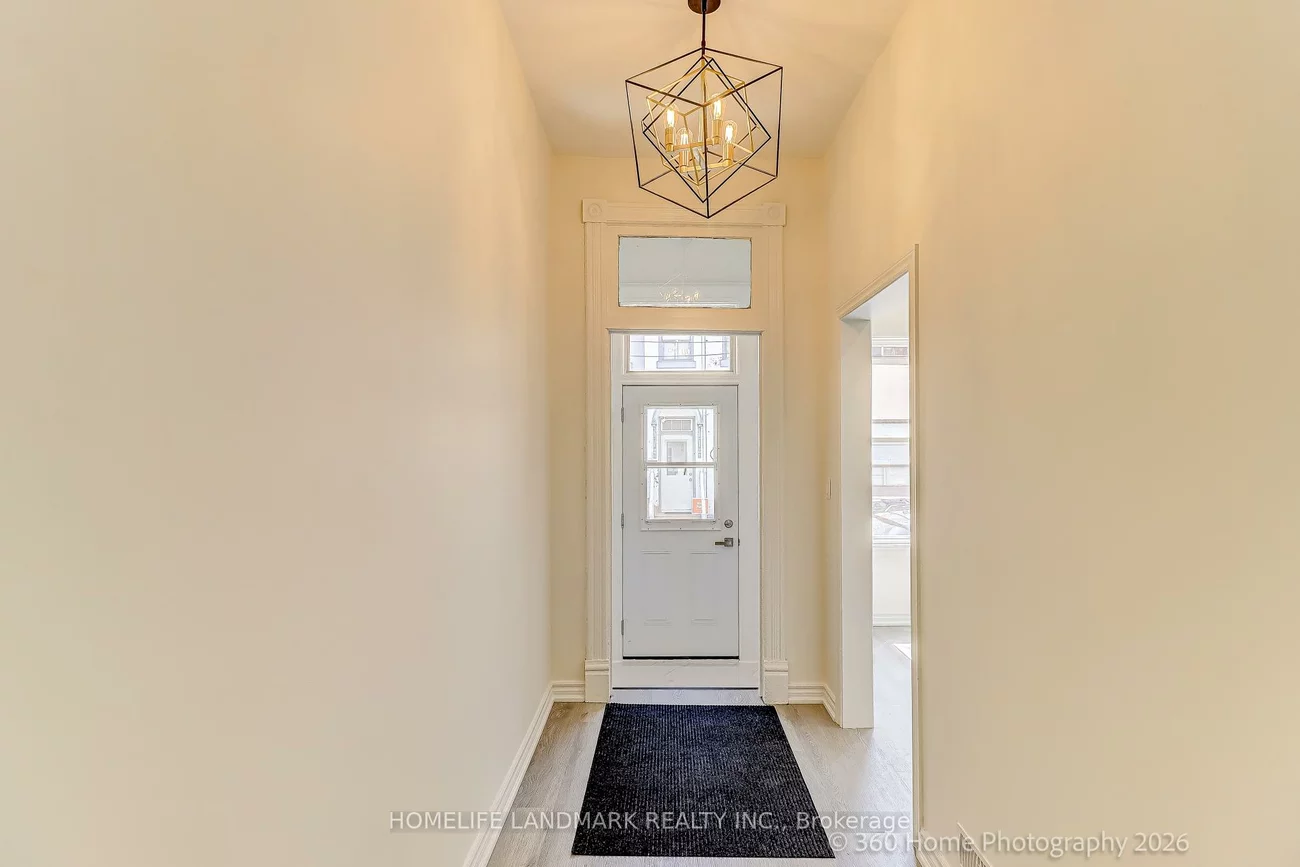 4, Andrews, Trinity-Bellwoods, Toronto