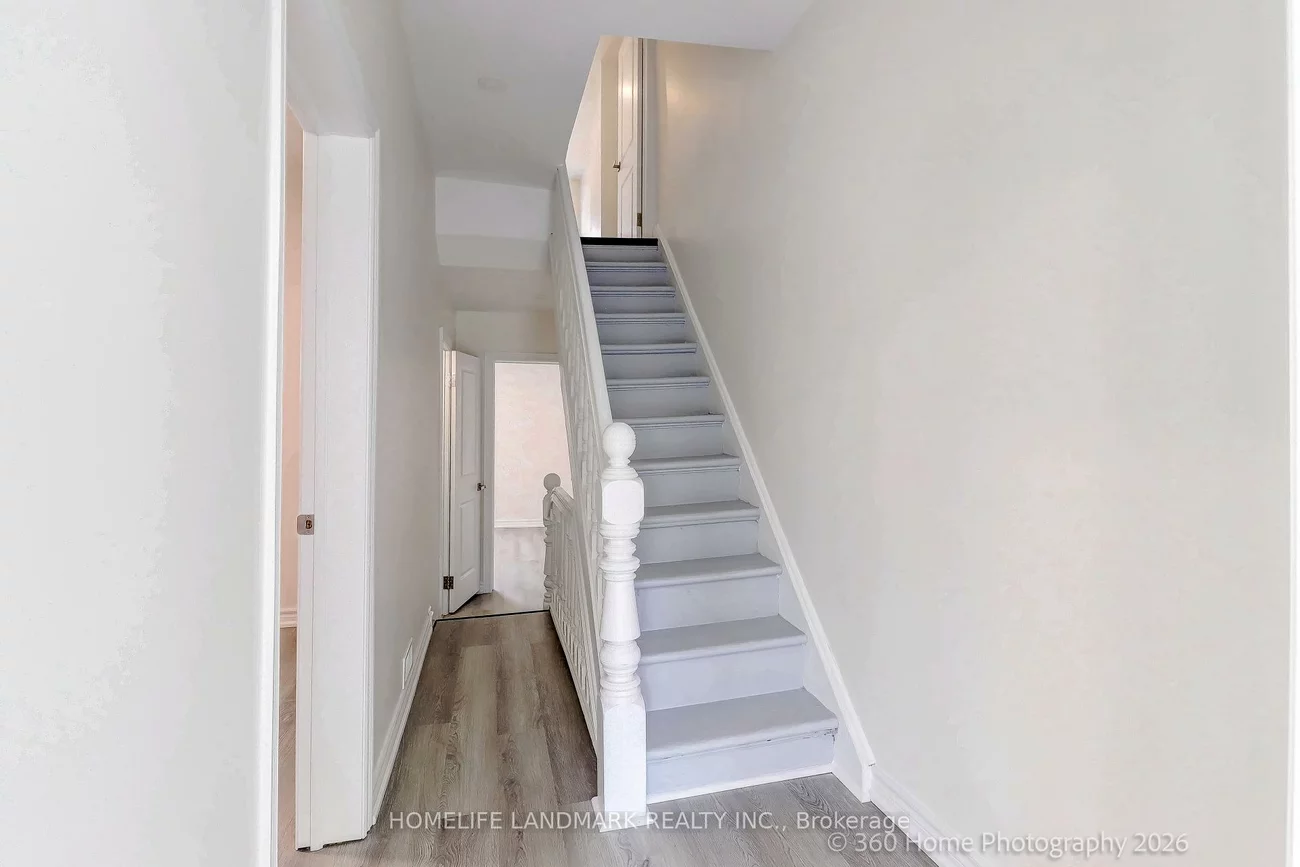 4, Andrews, Trinity-Bellwoods, Toronto