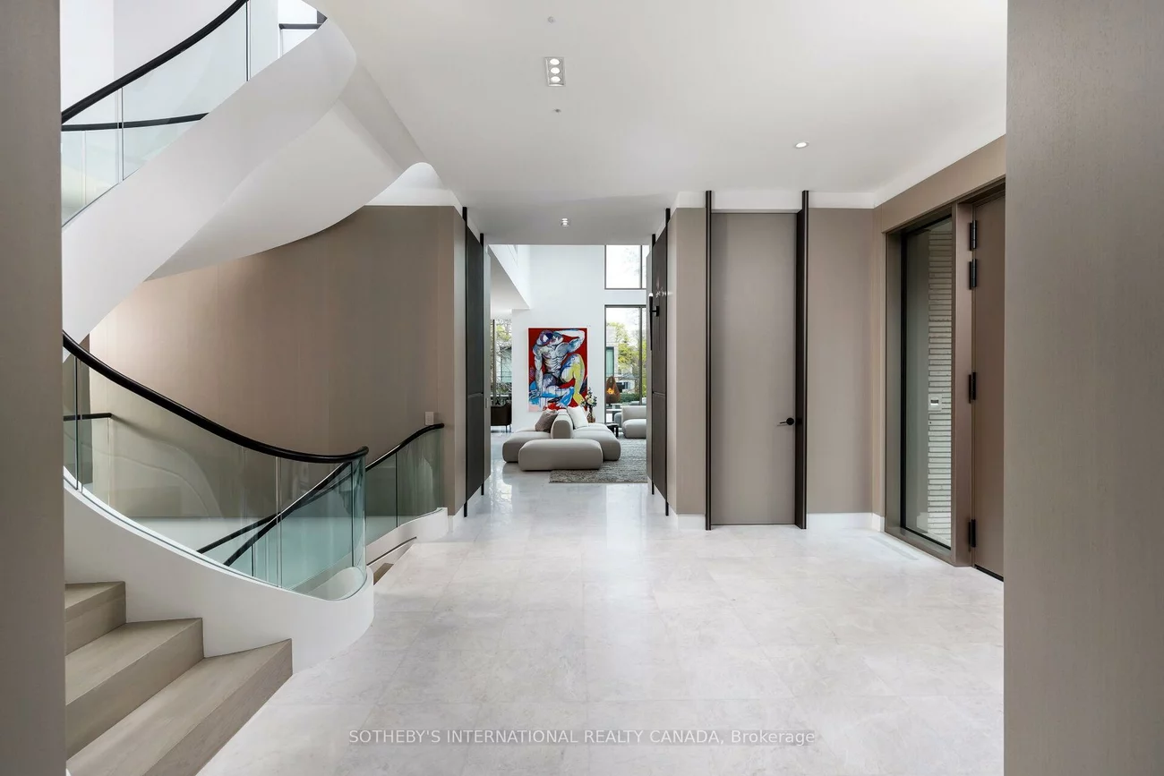 211, Dunvegan, Forest Hill South, Toronto