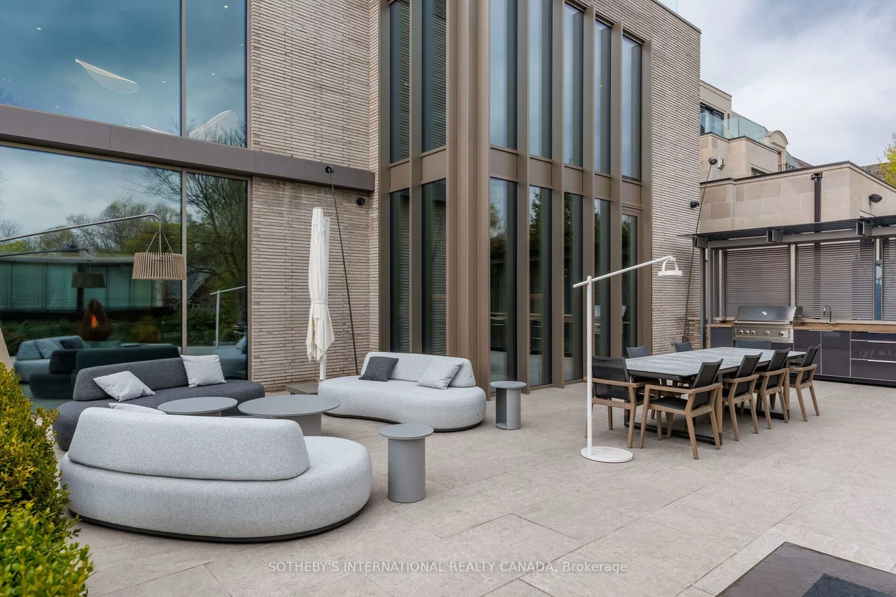 211, Dunvegan, Forest Hill South, Toronto