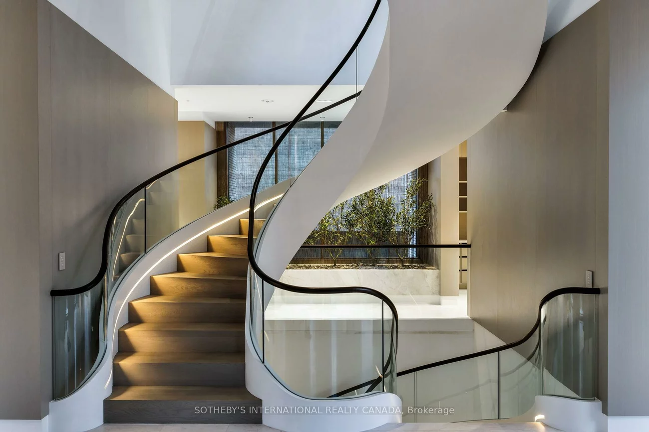 211, Dunvegan, Forest Hill South, Toronto