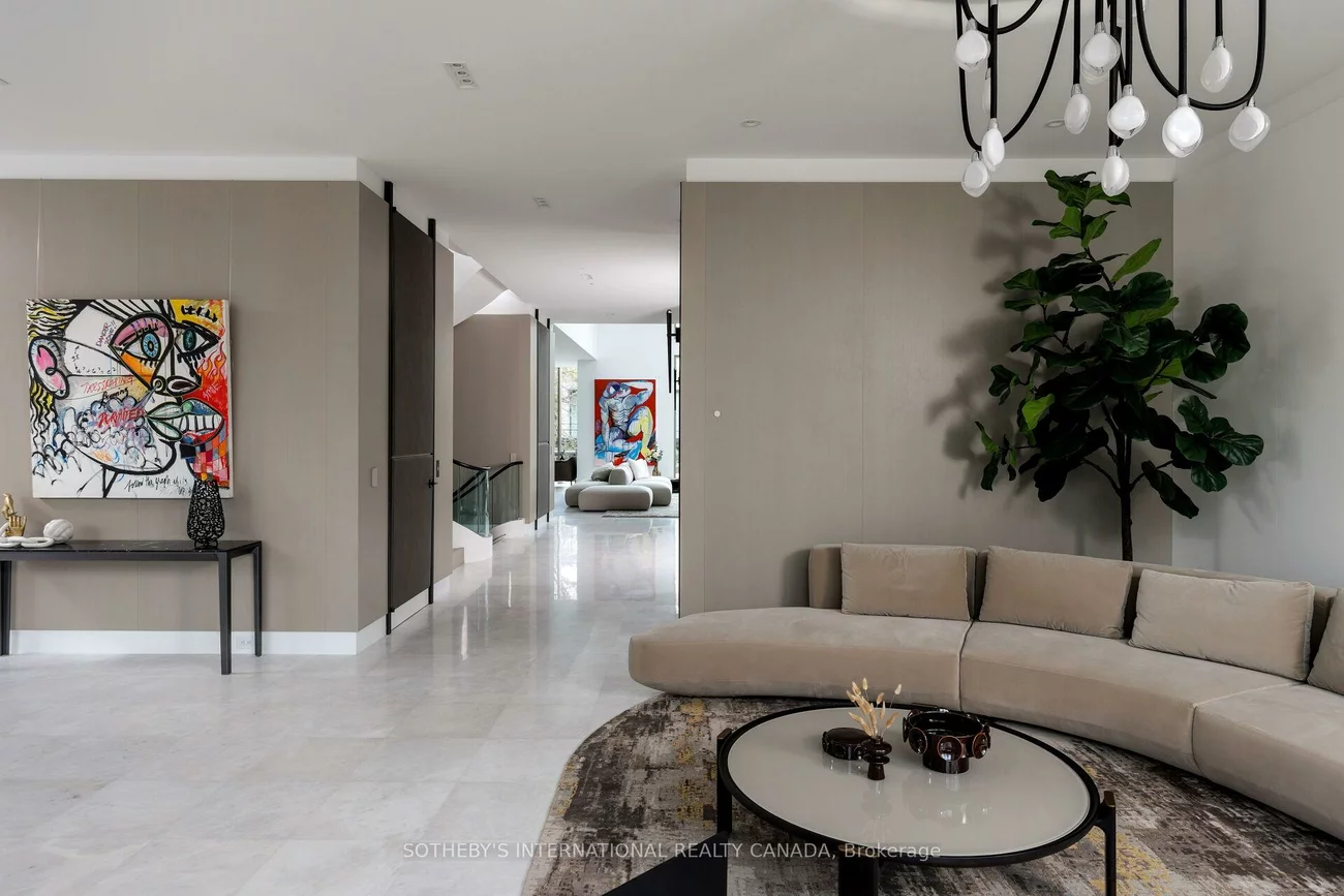211, Dunvegan, Forest Hill South, Toronto