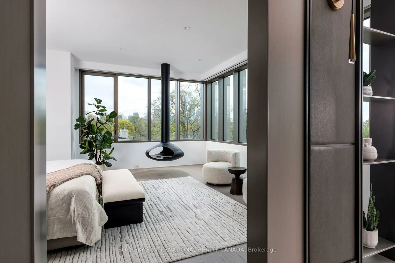 211, Dunvegan, Forest Hill South, Toronto