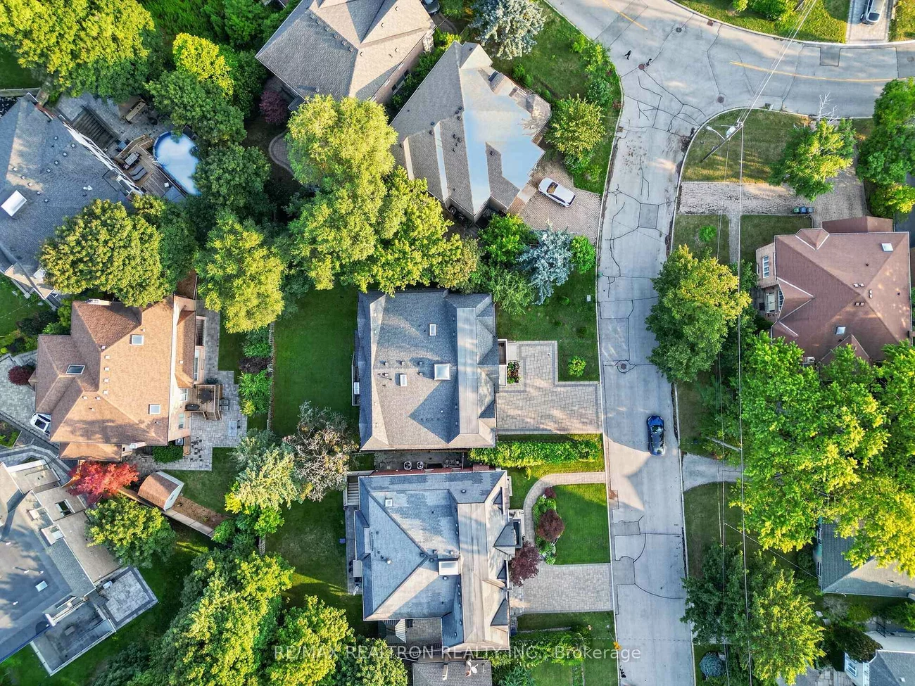 5, Lloydminster, Newtonbrook East, Toronto
