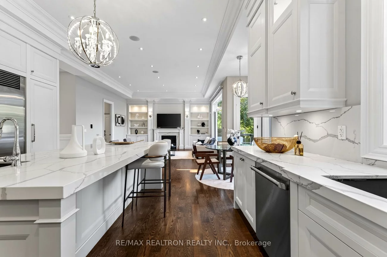 5, Lloydminster, Newtonbrook East, Toronto