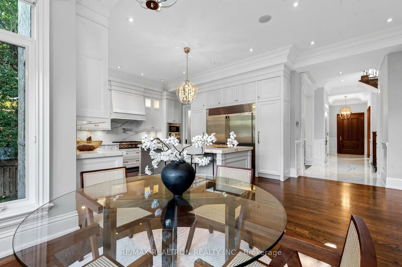 5, Lloydminster, Newtonbrook East, Toronto