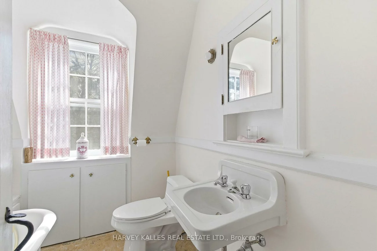 38, Donwoods, Bridle Path-Sunnybrook-York Mills, Toronto