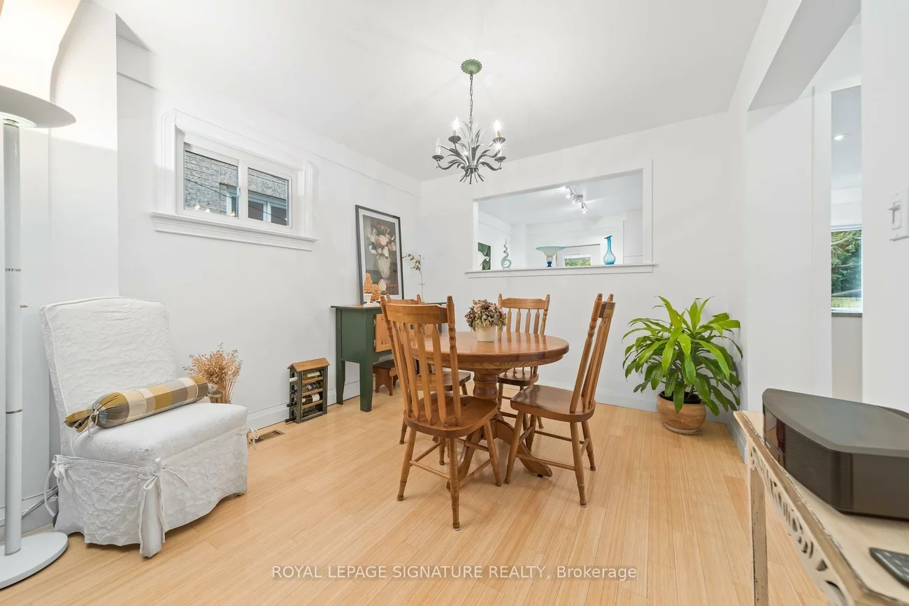 153, Banff, Mount Pleasant East, Toronto