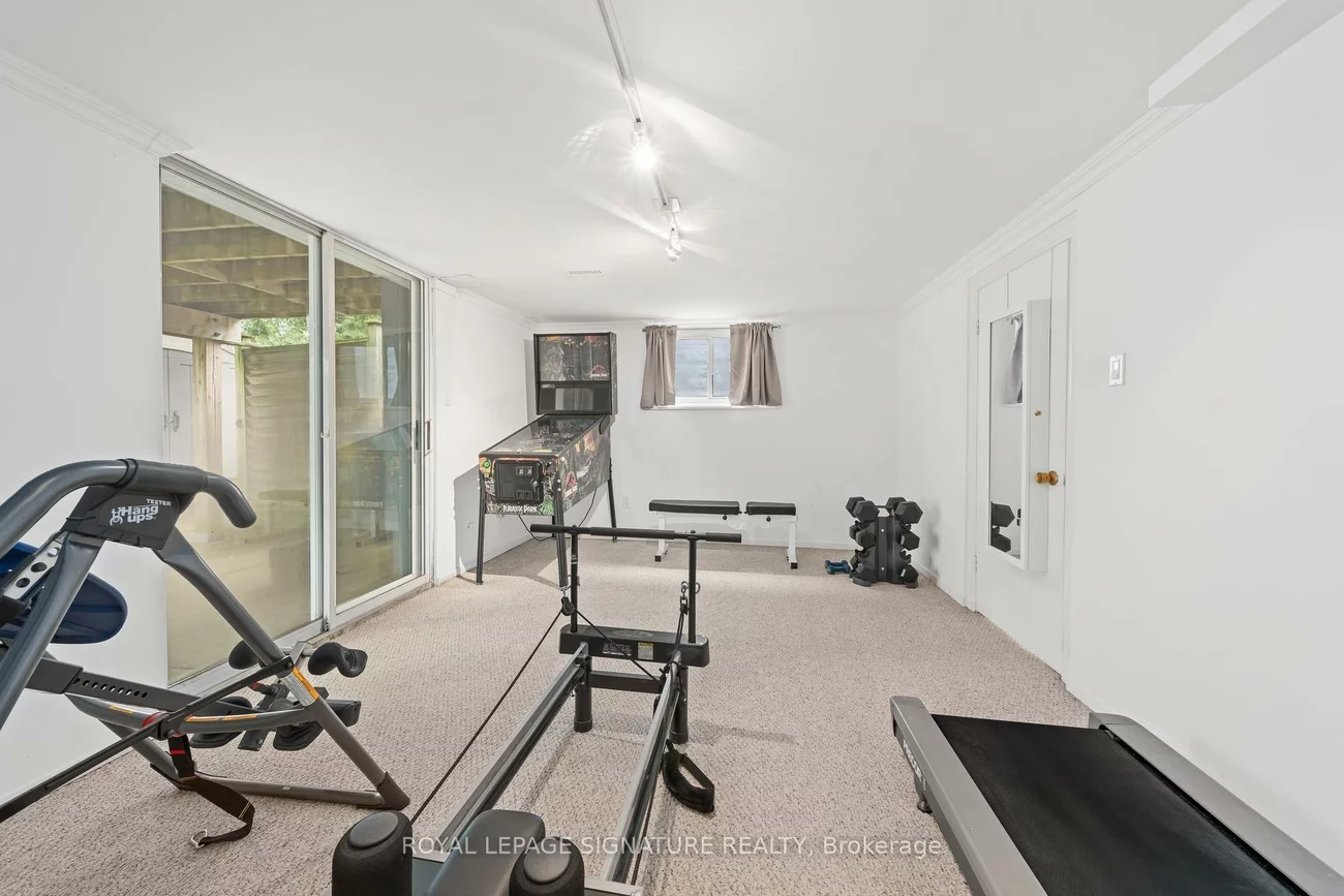 153, Banff, Mount Pleasant East, Toronto