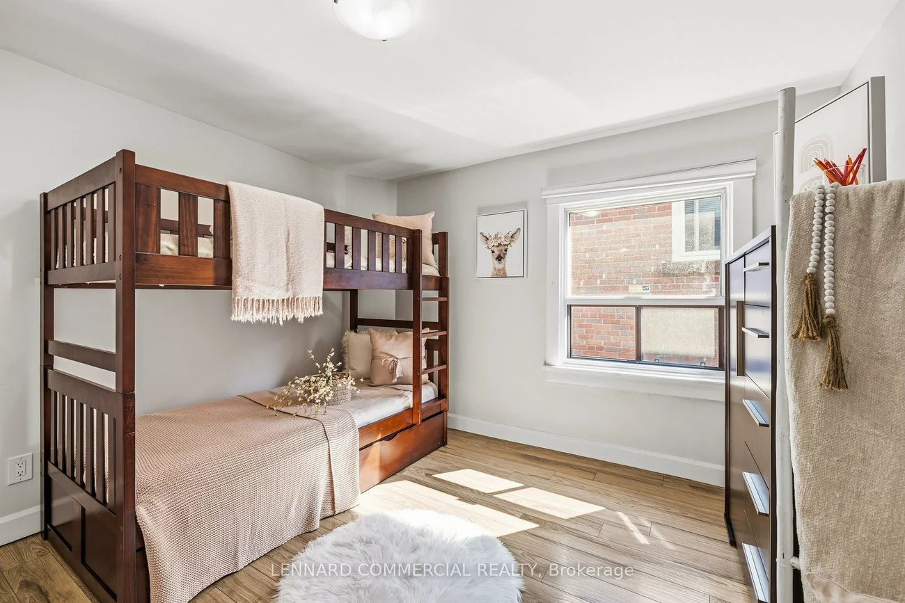 26, Jesmond, Oakwood Village, Toronto