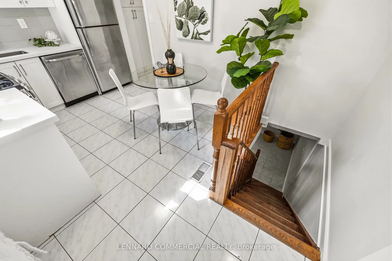 26, Jesmond, Oakwood Village, Toronto