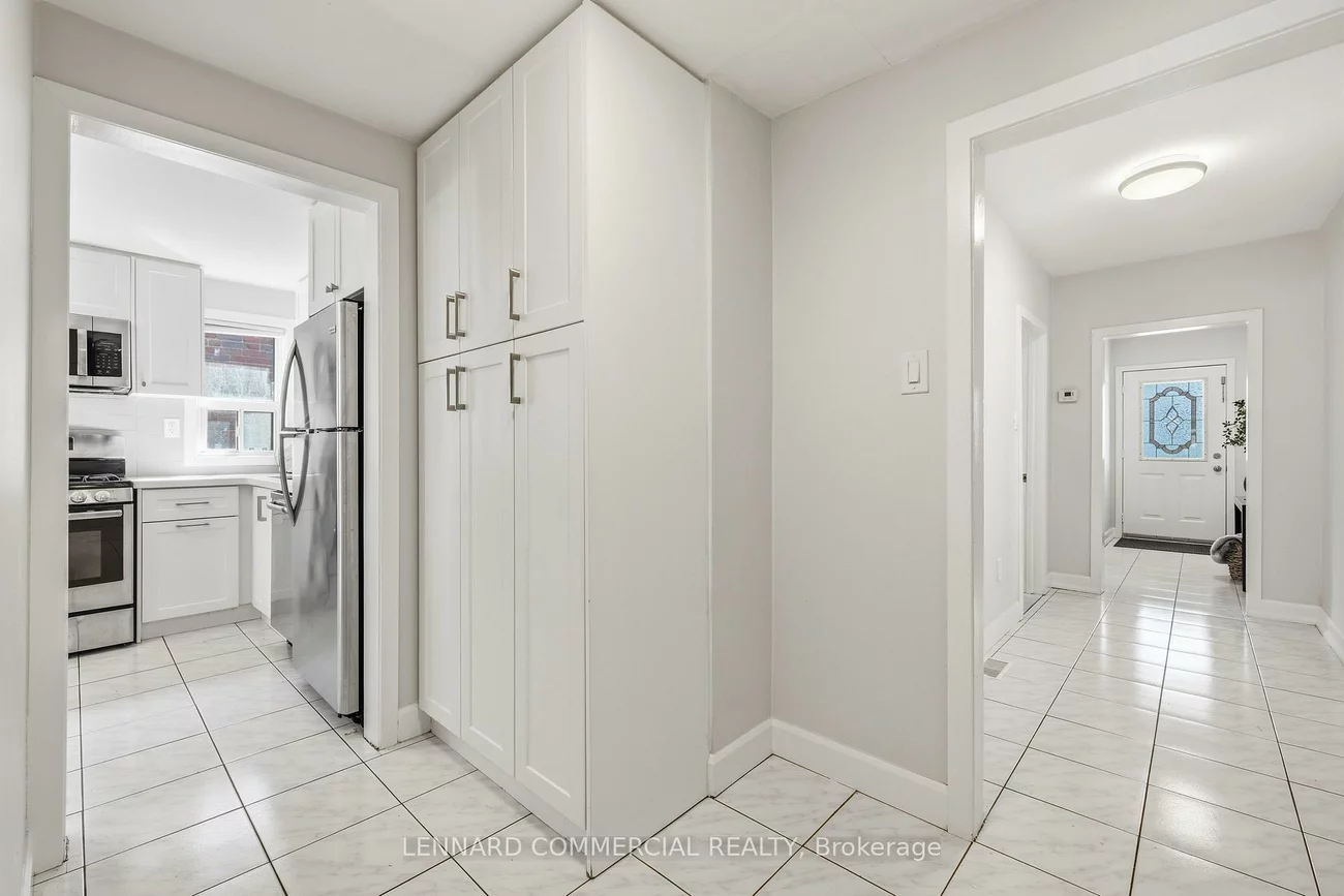 26, Jesmond, Oakwood Village, Toronto