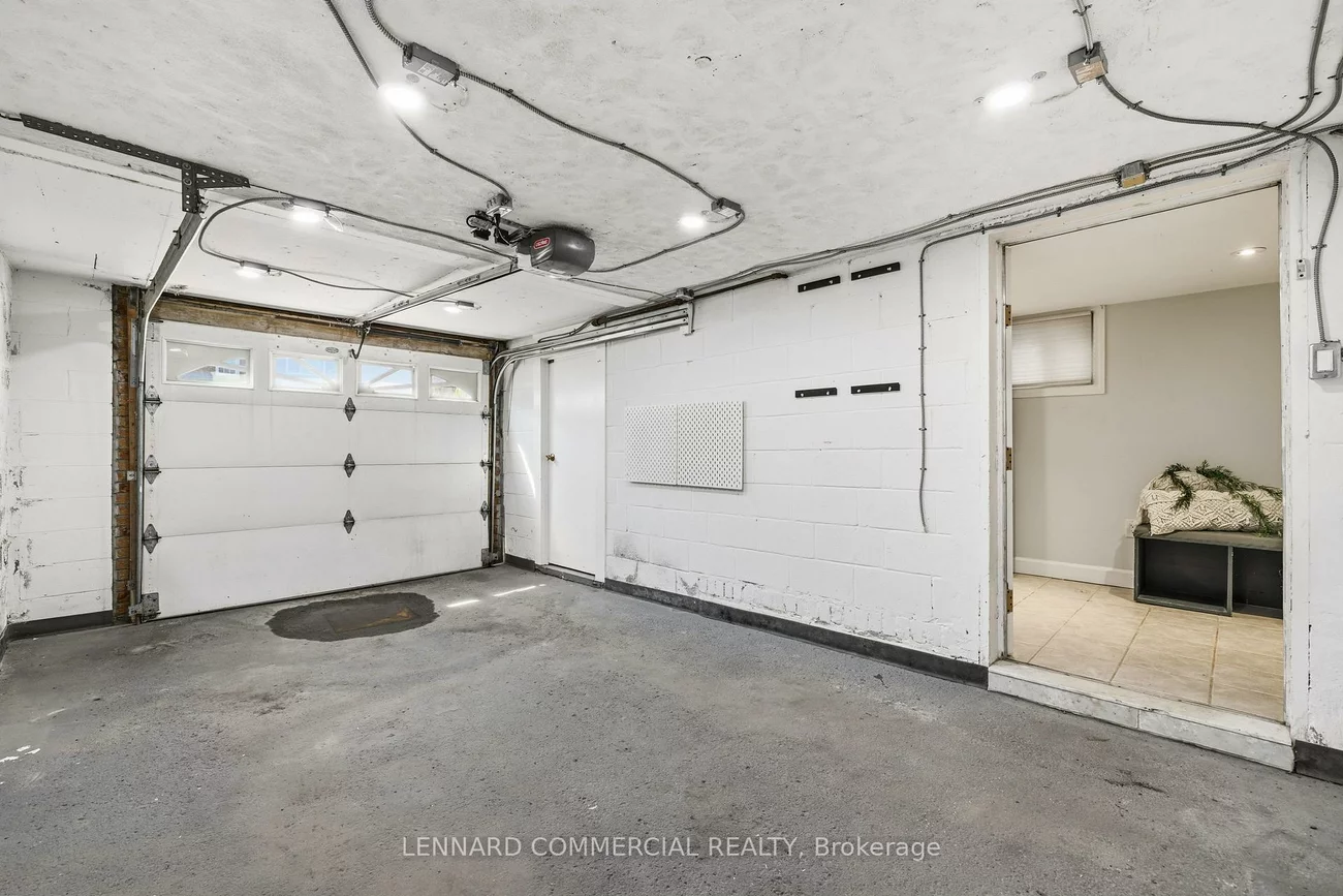 26, Jesmond, Oakwood Village, Toronto