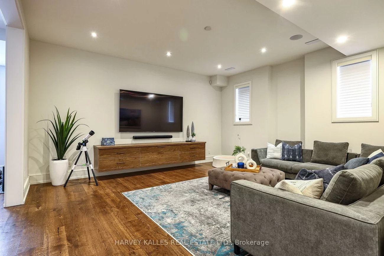 67, Dunblaine, Bedford Park-Nortown, Toronto