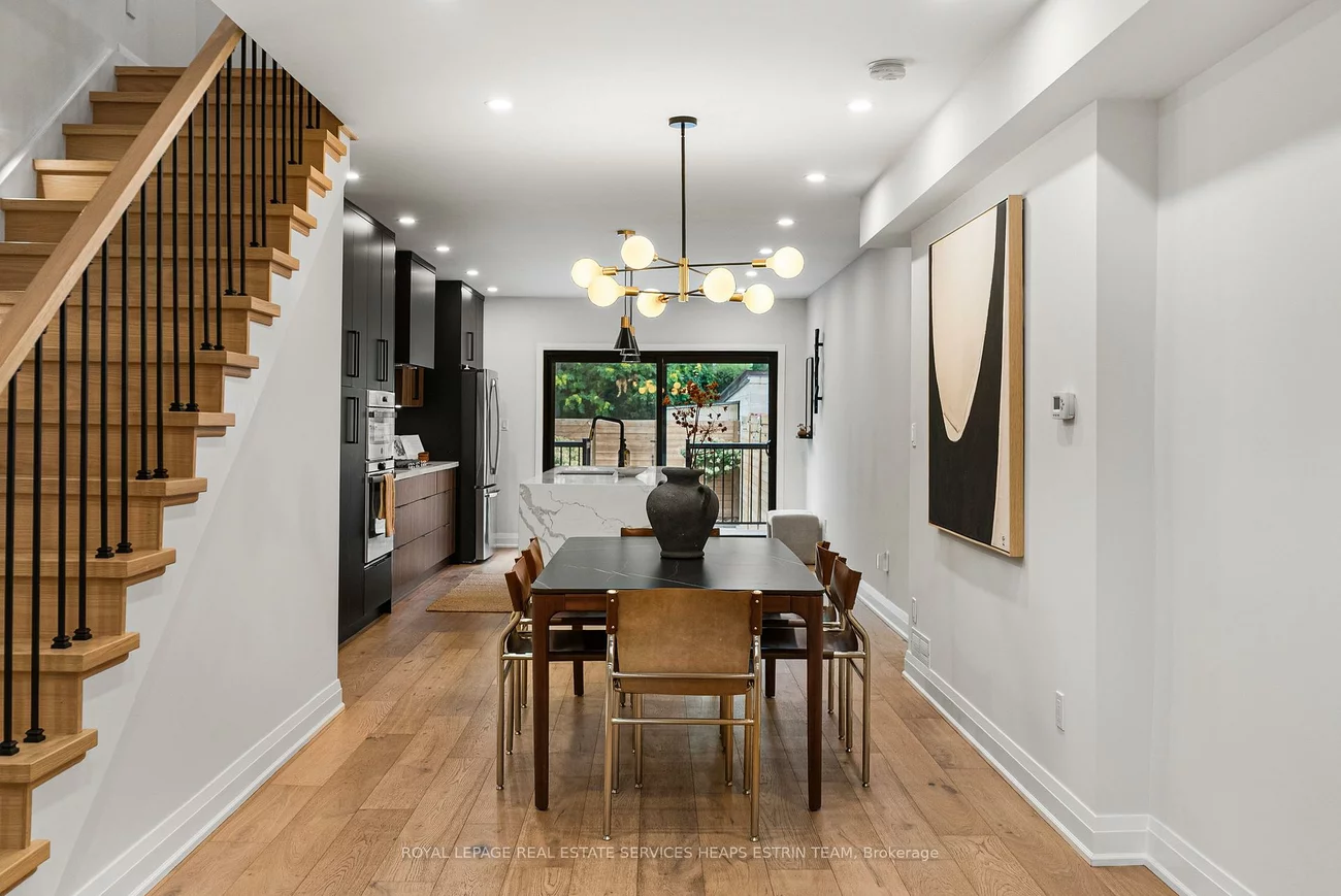 247A, Lippincott, University, Toronto