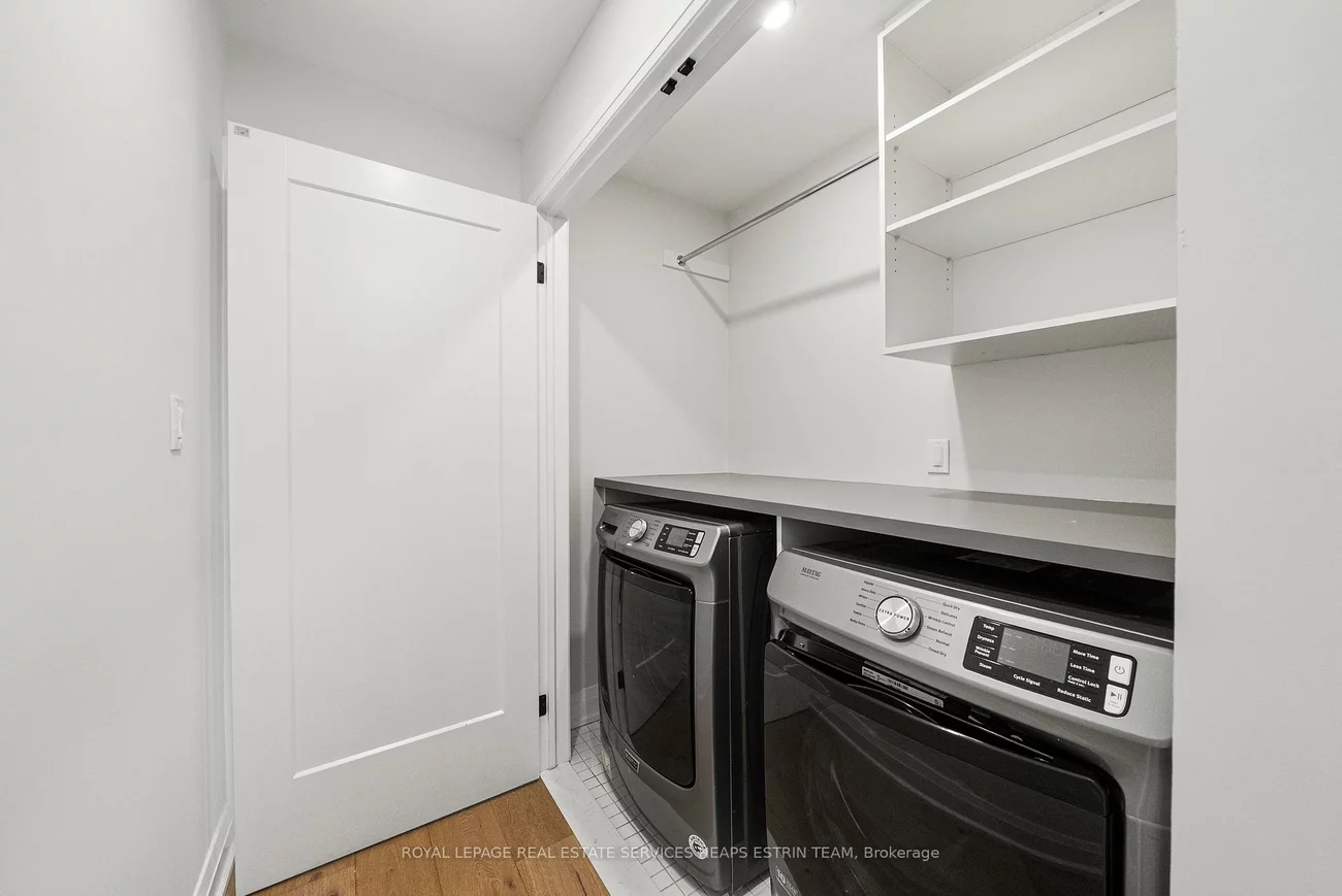 247A, Lippincott, University, Toronto