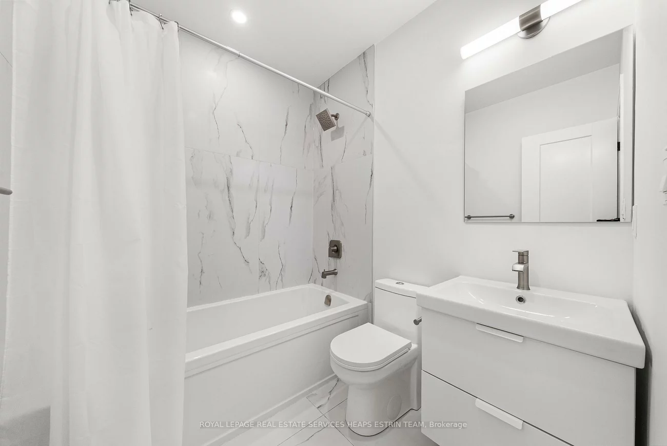 247A, Lippincott, University, Toronto