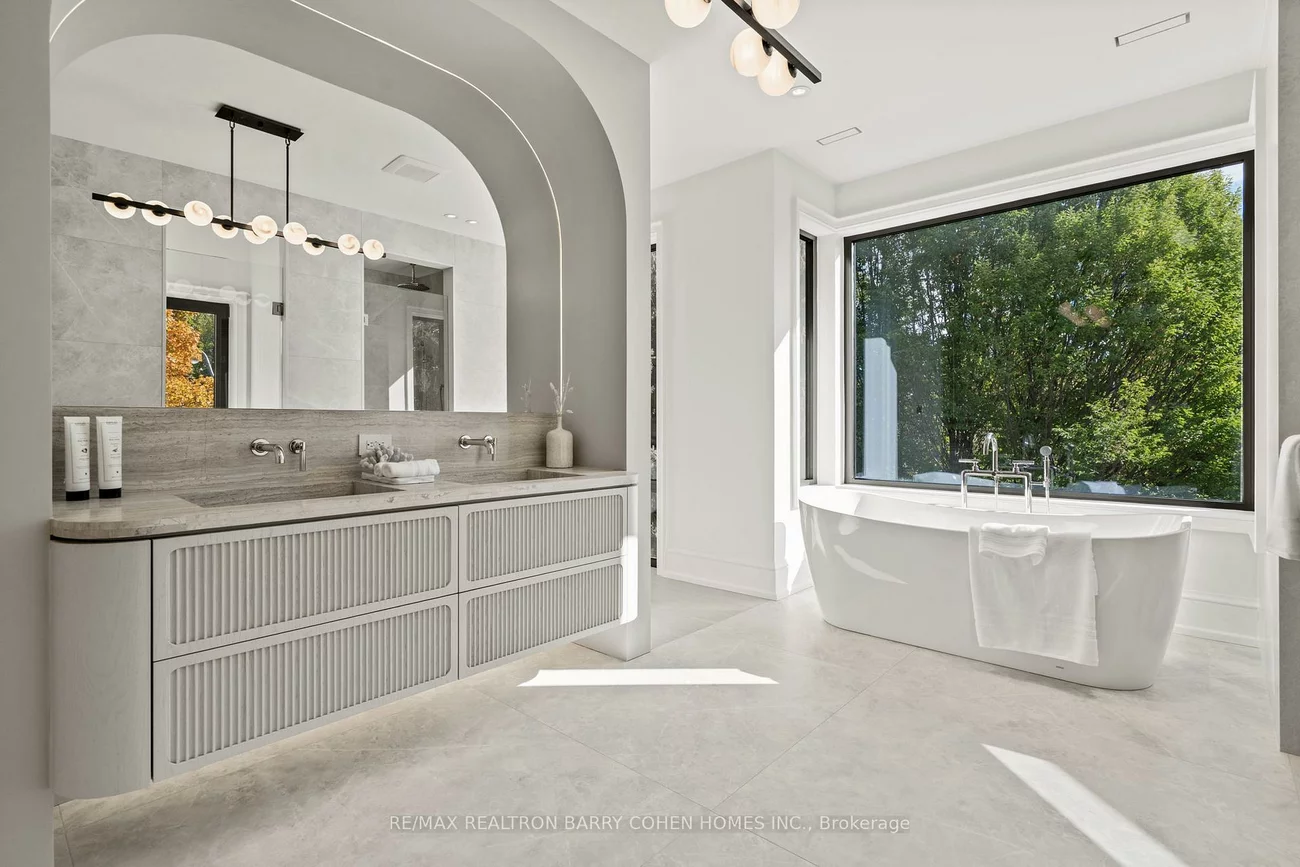 39, Chudleigh, Lawrence Park South, Toronto