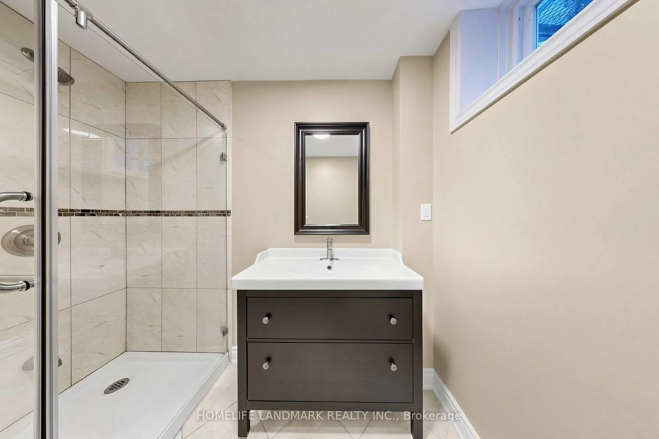 56, Kentland, Bayview Woods-Steeles, Toronto