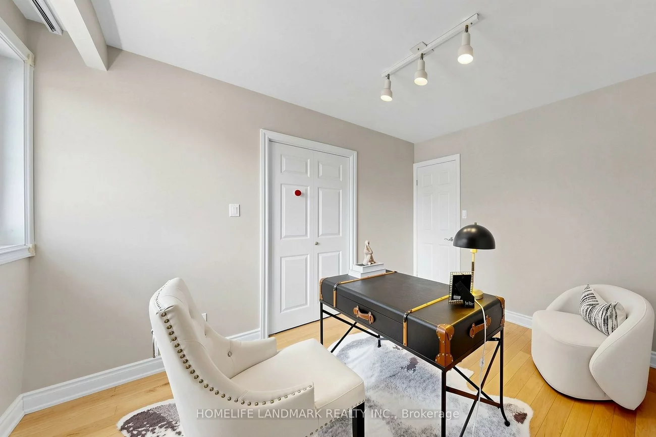 56, Kentland, Bayview Woods-Steeles, Toronto